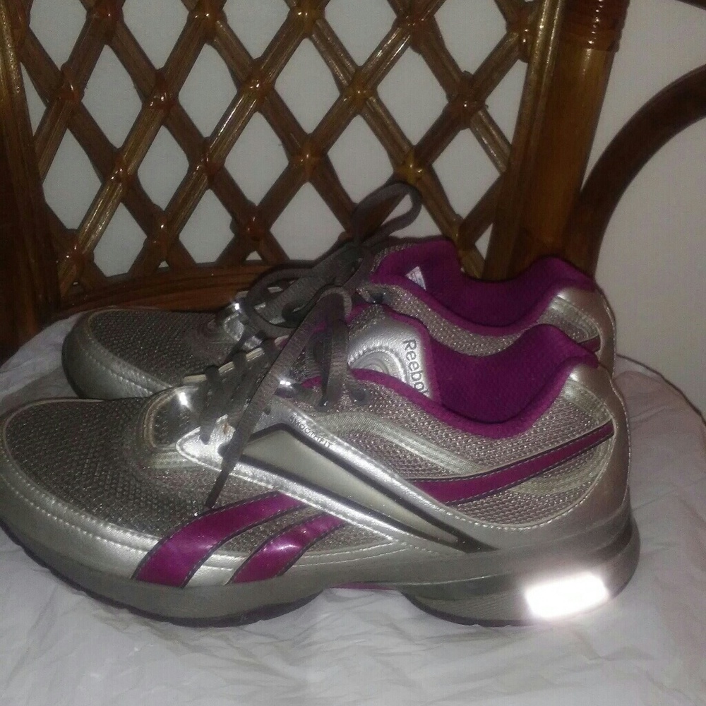 Women Reebok athletic shoes